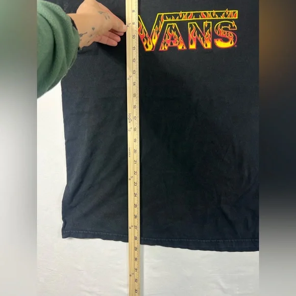 Vans Shirt Men's Medium Black Flaming Logo Off The Wall Graphic Tee Short Sleeve - Picture 6 of 6